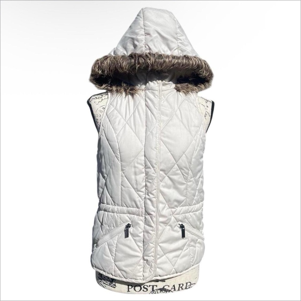 Laura Scott White Quilted Hooded Puffer Vest